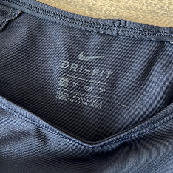 Nike Pro fitted crop - Picture 2 of 2